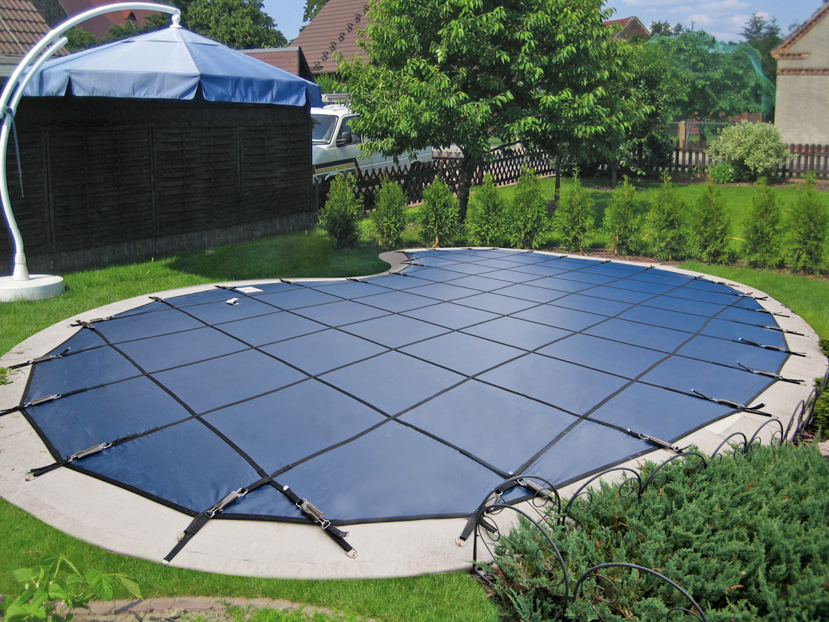 Winter safety cover installation